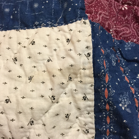 Vintage Quilt // Twin Bed Size - Picture 6 of 7